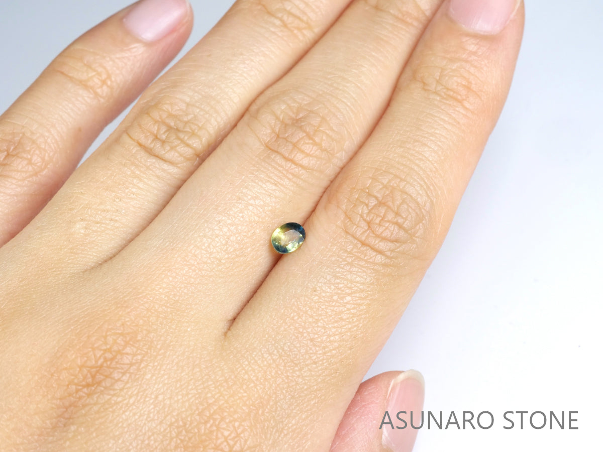 バイカラーサファイア オーバルカット オーストラリア産 0.49ct【bs210611-353】