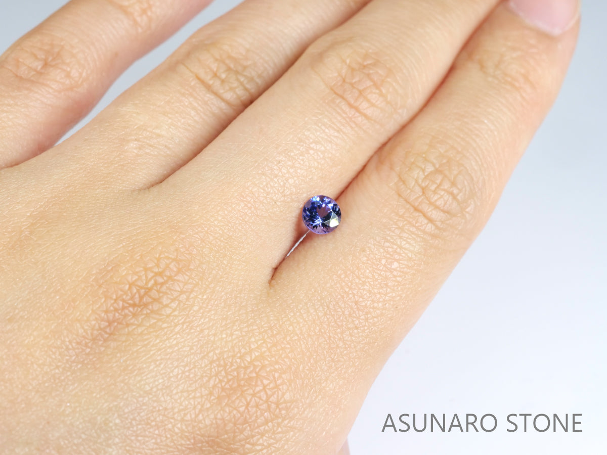 バイカラーゾイサイト ラウンドカット タンザニア産 0.54ct【sp210617-360】