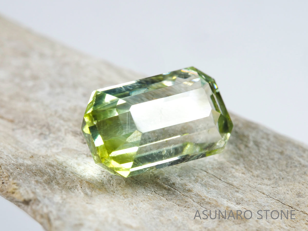 バイカラートルマリン エメラルドカット ルワンダ産 2.56ct【tm210625-215】