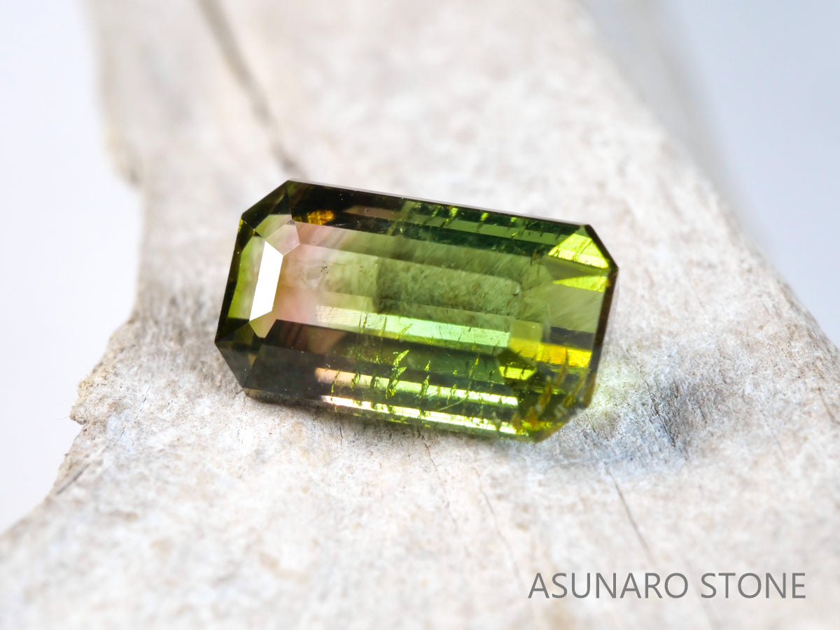 バイカラートルマリン エメラルドカット ルワンダ産 1.75ct【tm210625-313】