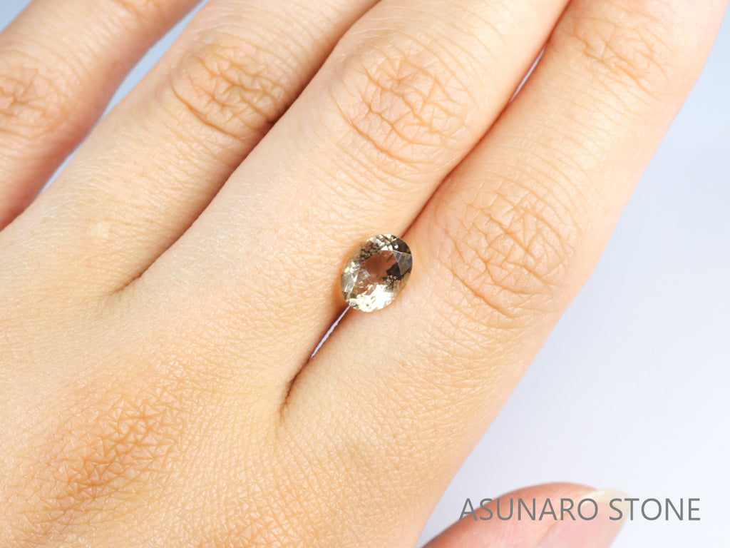 バイカラーオレゴンサンストーン オーバルカット アメリカ産 1.31ct【os210618-325】