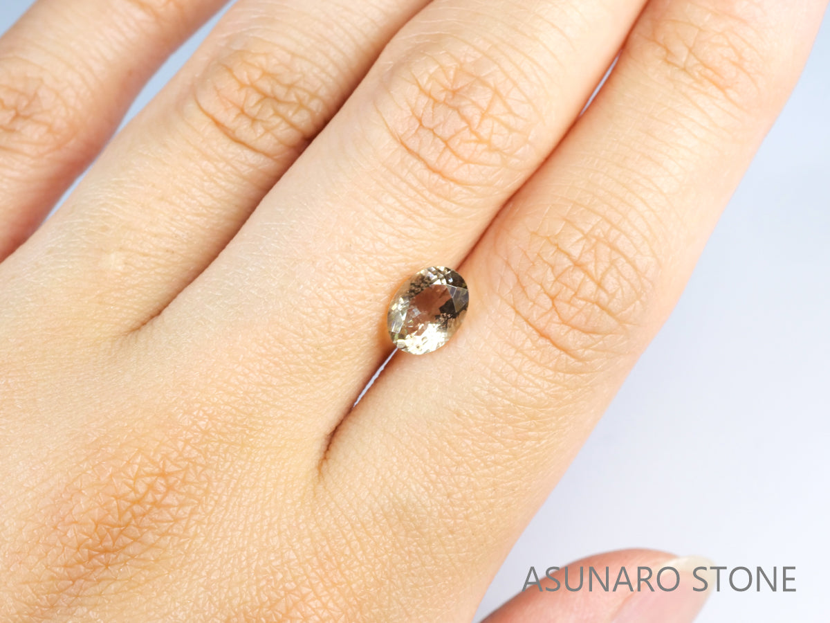 バイカラーオレゴンサンストーン オーバルカット アメリカ産 1.31ct【os210618-325】