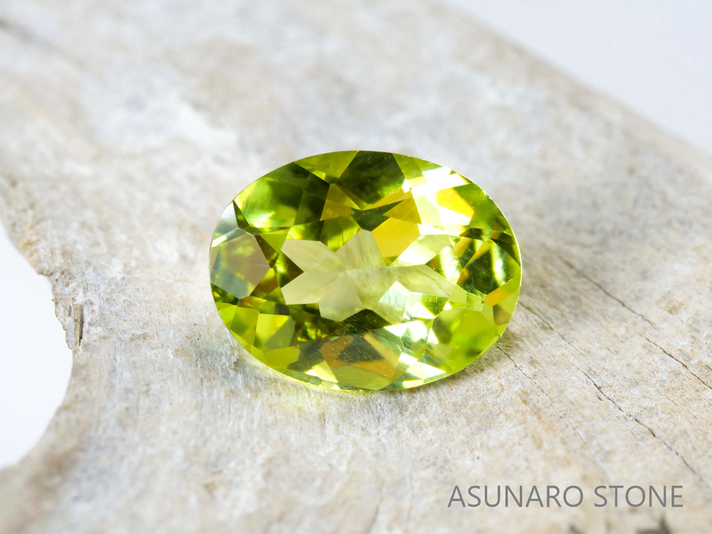 パロットクリソベリル オーバルカット インド・オリッサ産 1.73ct【pc210621-306】