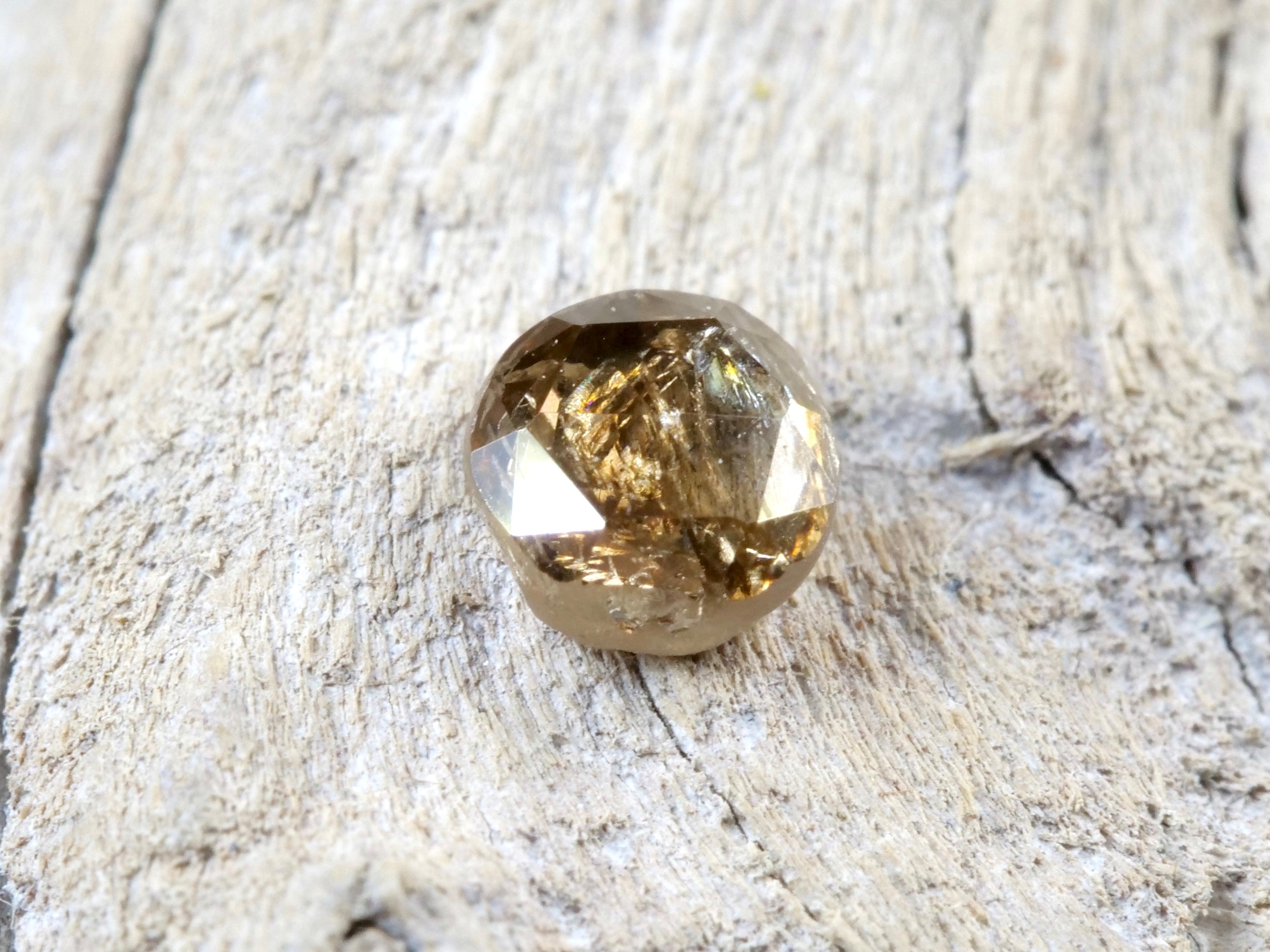 ブラウンダイヤモンド ローズカット コンゴ・ザイール産 0.10ct【da210629-393】