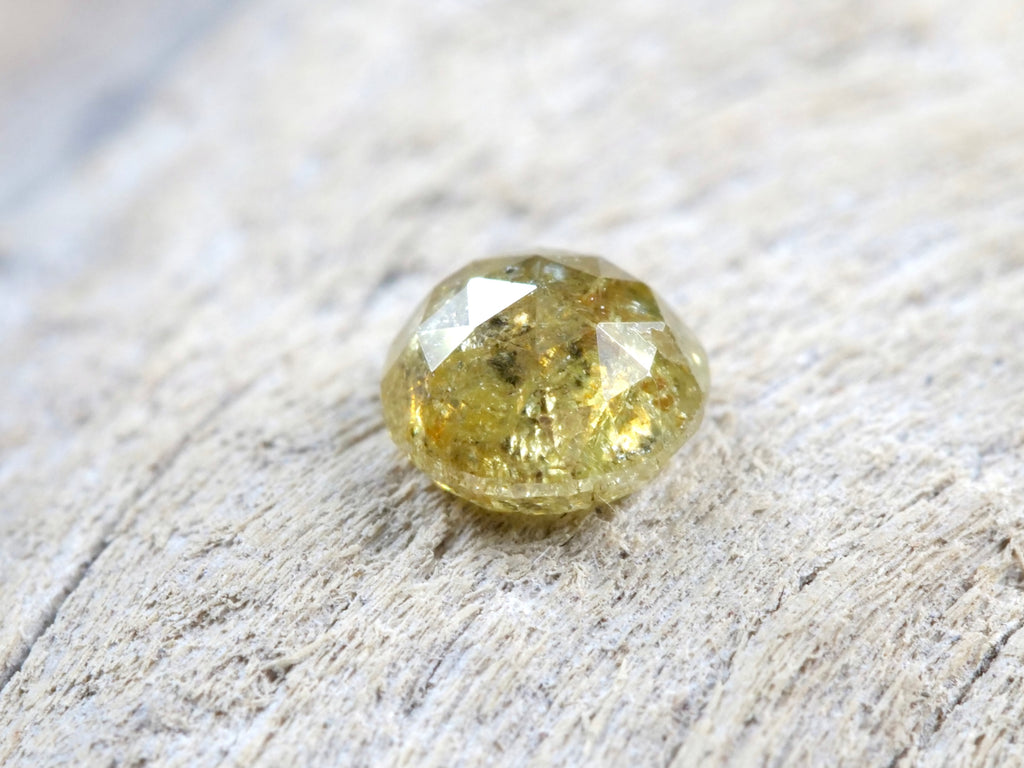 イエローダイヤモンド ローズカット コンゴ・ザイール産 0.14ct【da210629-400】