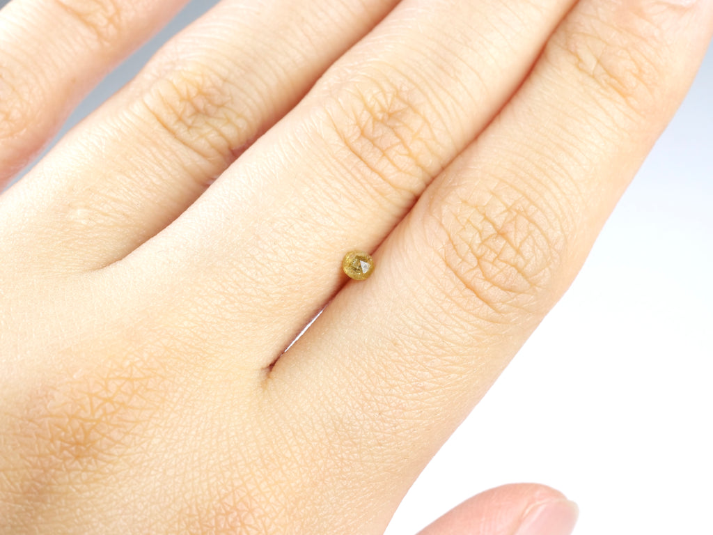 イエローダイヤモンド ローズカット コンゴ・ザイール産 0.14ct【da210629-400】