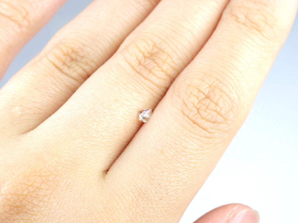 ダイヤモンド ローズカット コンゴ・ザイール産 0.08ct【da210629-399】