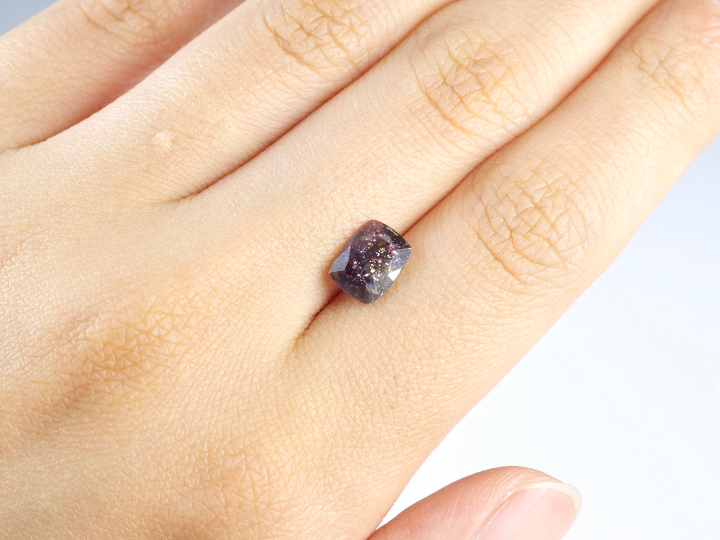 ブラッドショットアイオライト クッションカット インド産1.10ct【bs210702-309】