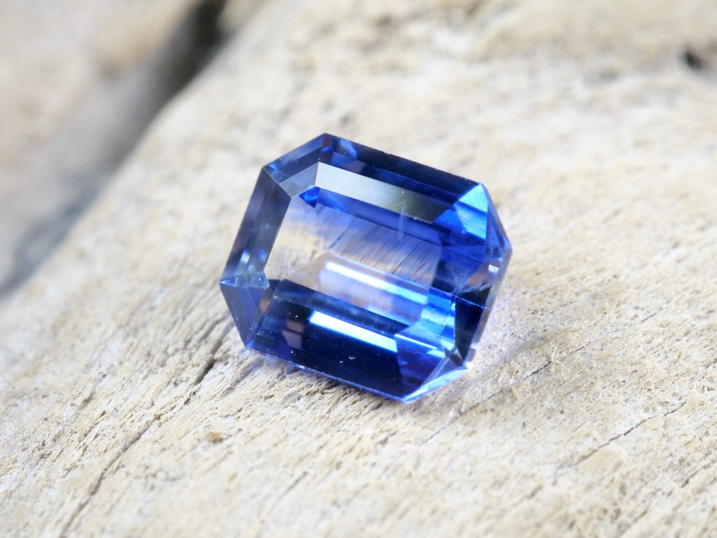 バイカラーサファイア エメラルドカット スリランカ産0.42ct【bs210703-427】