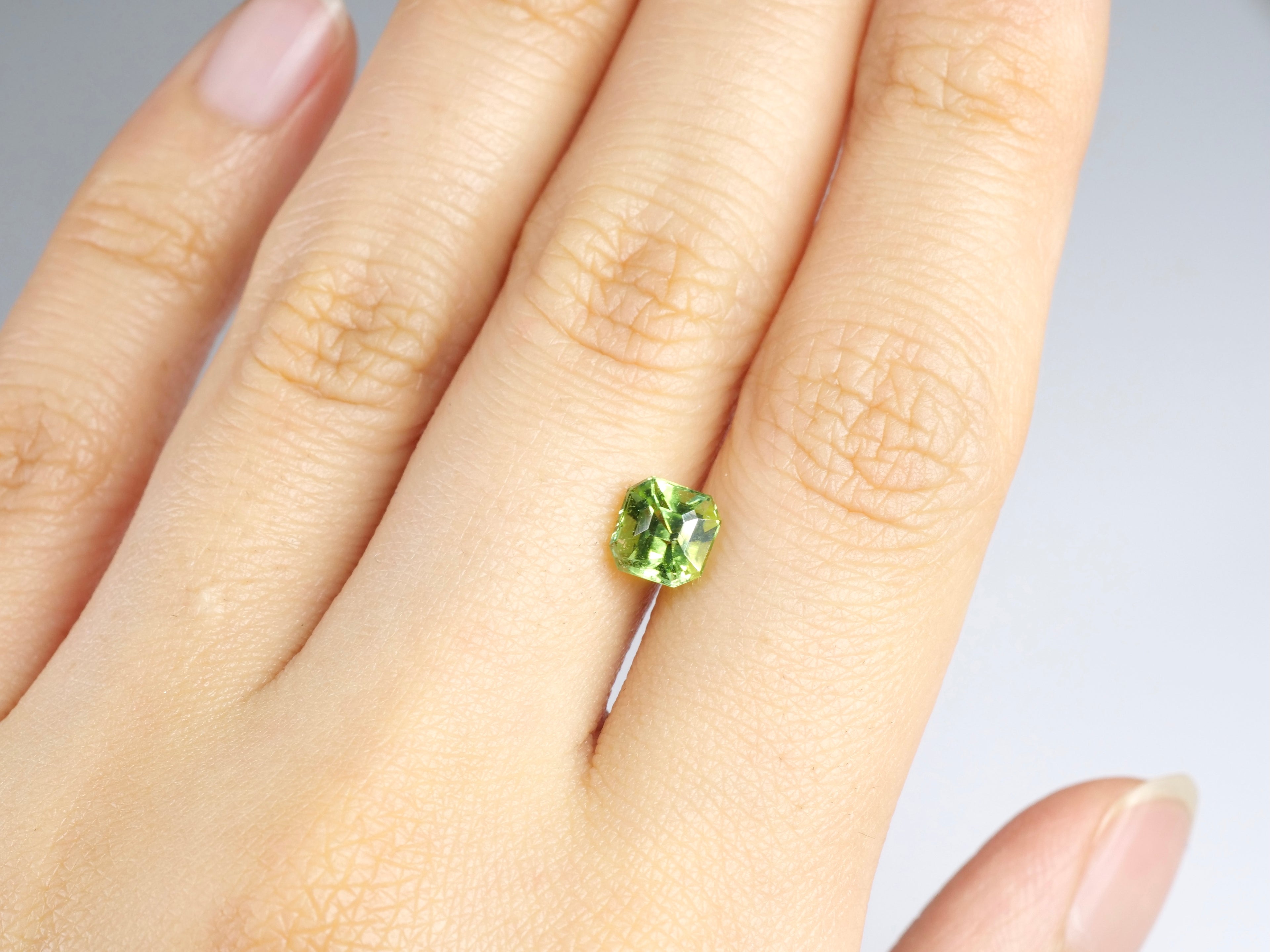 ミントトルマリン アッシャーカット アフガニスタン産1.28ct【tm210713-374】