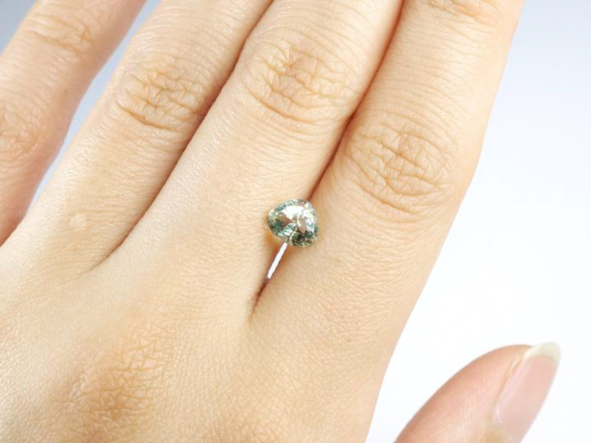 シーフォームカラートルマリン マロンカット アフガニスタン産1.09ct【tm210731-376】