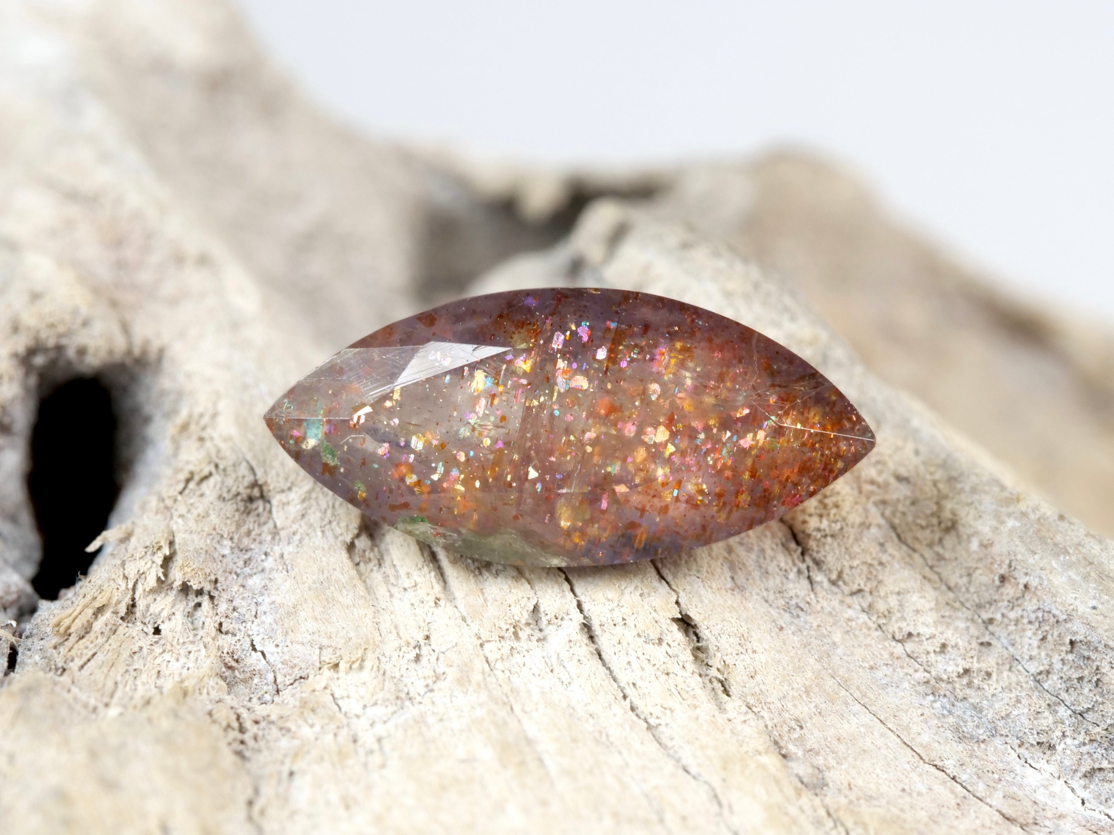 ブラッドショットアイオライト マーキスカット インド産1.07ct【bs210717-443】