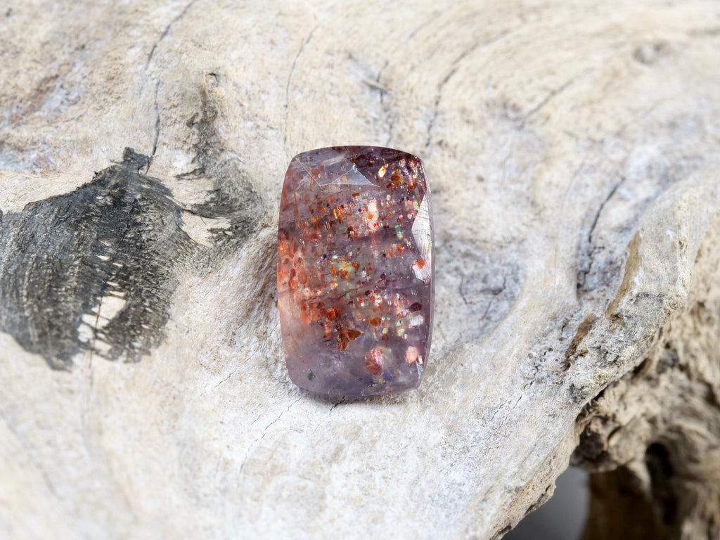 ブラッドショットアイオライト クッションカット インド産1.70ct【bs210717-371】