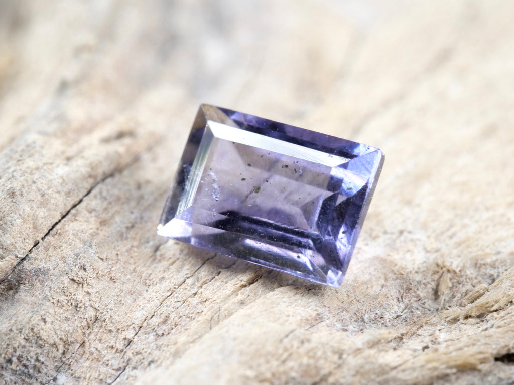 アイオライトサンストーン スクエアカット インド産0.55ct【as210717-412】