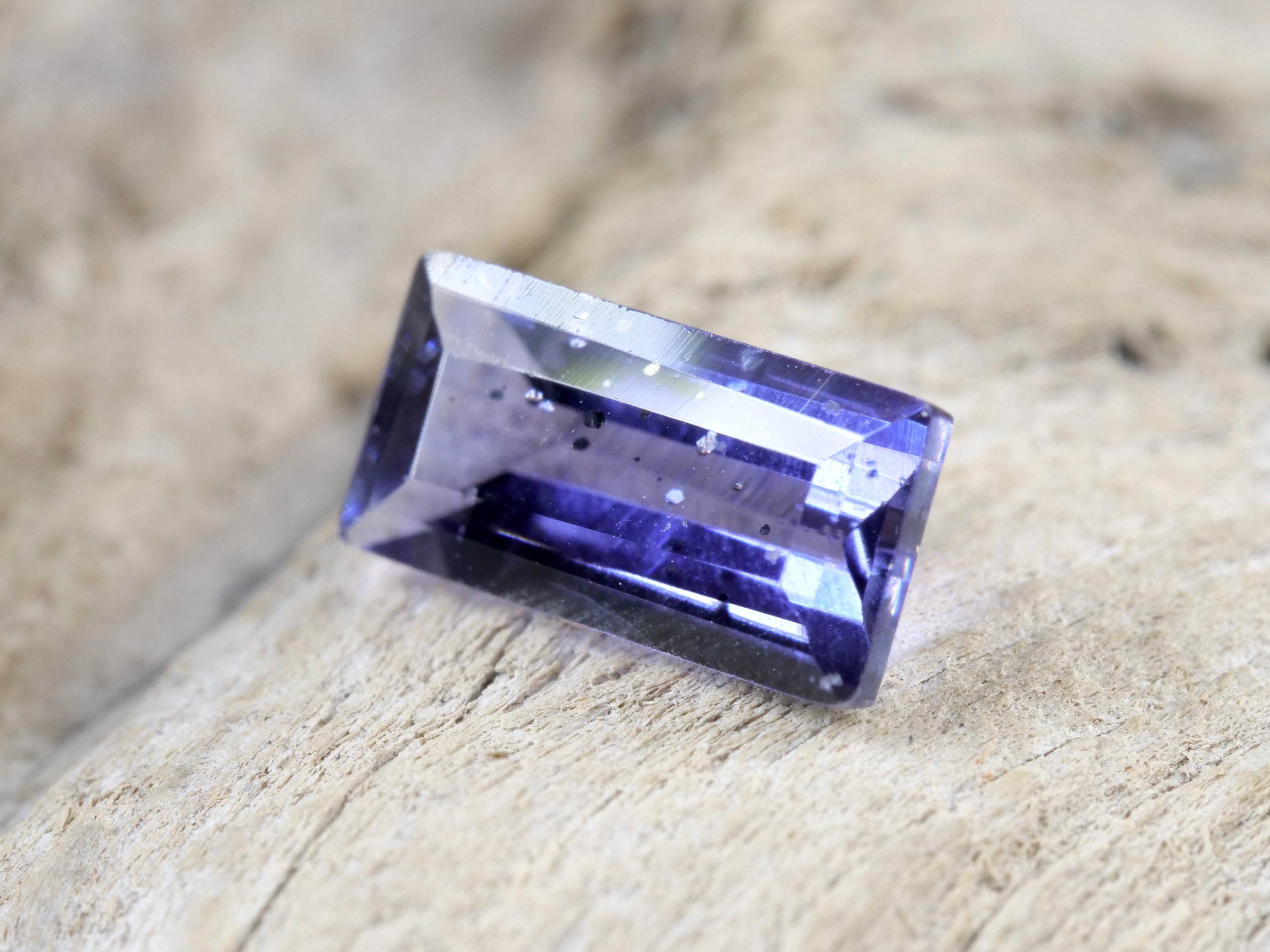 アイオライトサンストーン スクエアカット インド産0.78ct【as210717-416】