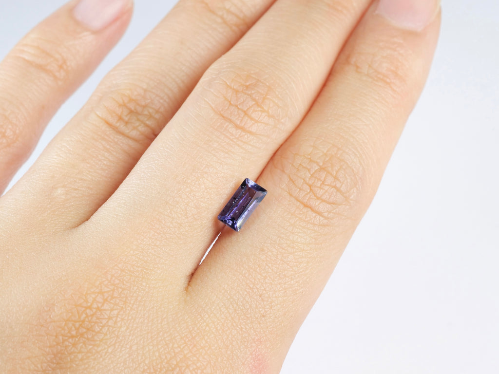 アイオライトサンストーン スクエアカット インド産0.78ct【as210717-416】