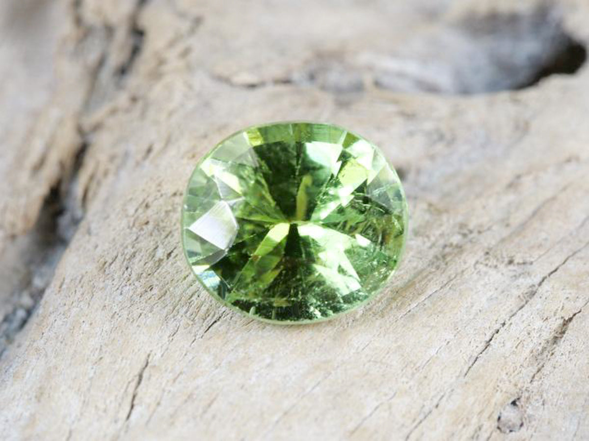 ミントトルマリン オーバルカット アフガニスタン産1.22ct【tm210731-321】