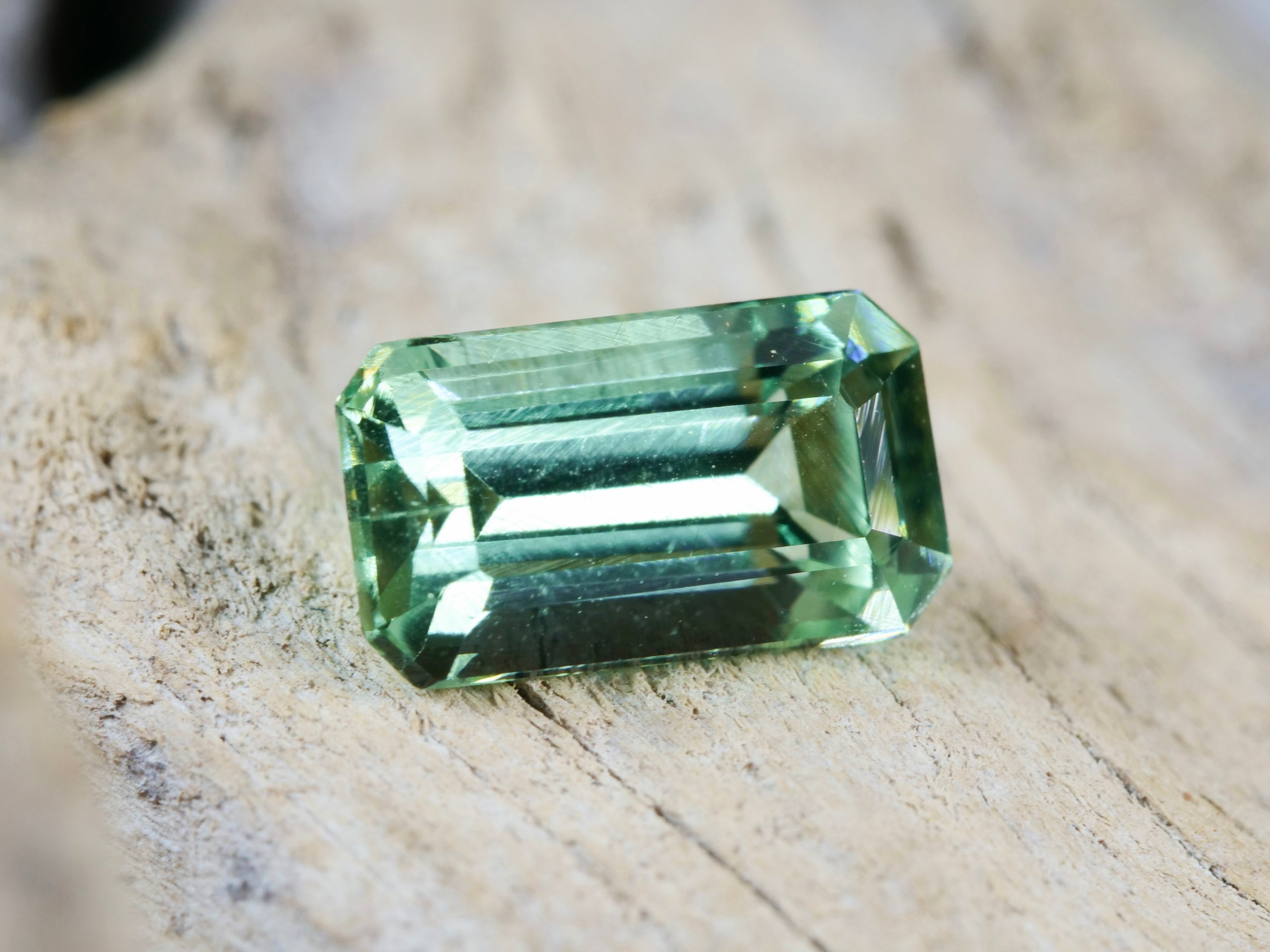 シーフォームトルマリン エメラルドカット アフガニスタン産1.03ct【tm210908-470】