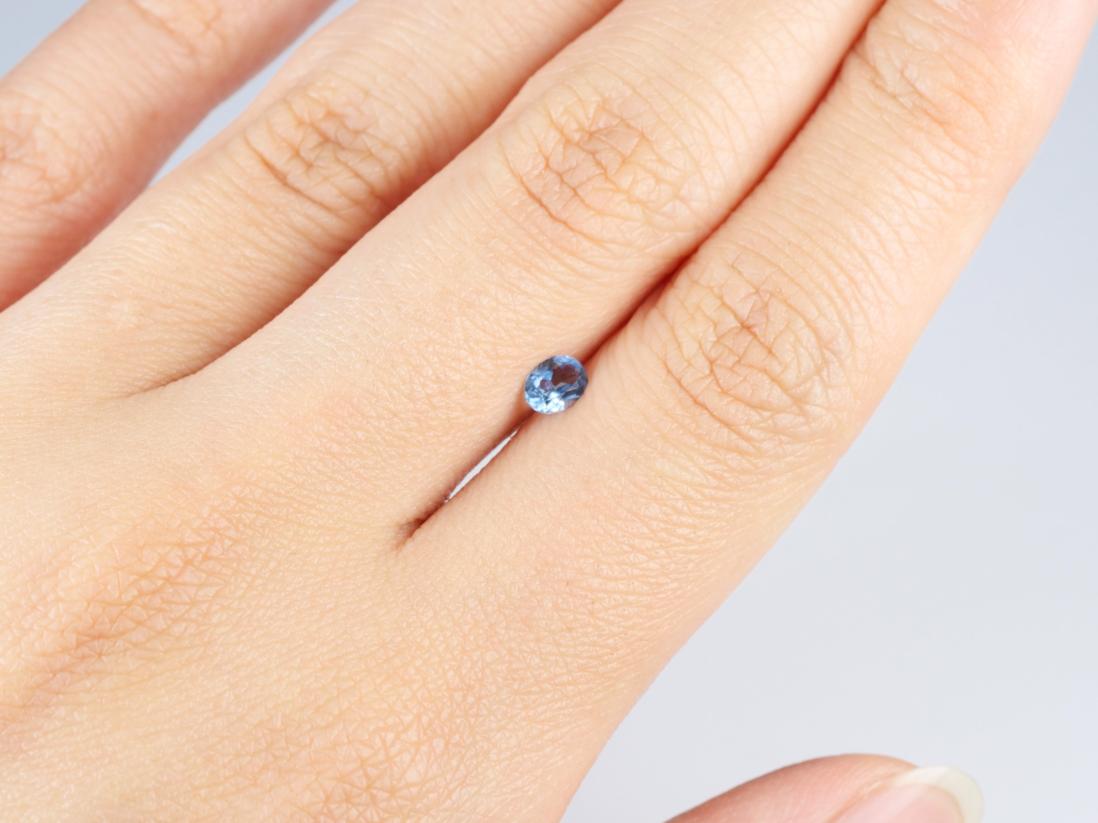 サンタマリアアクアマリン オーバルカット ブラジル産0.22ct【sa210827-474】