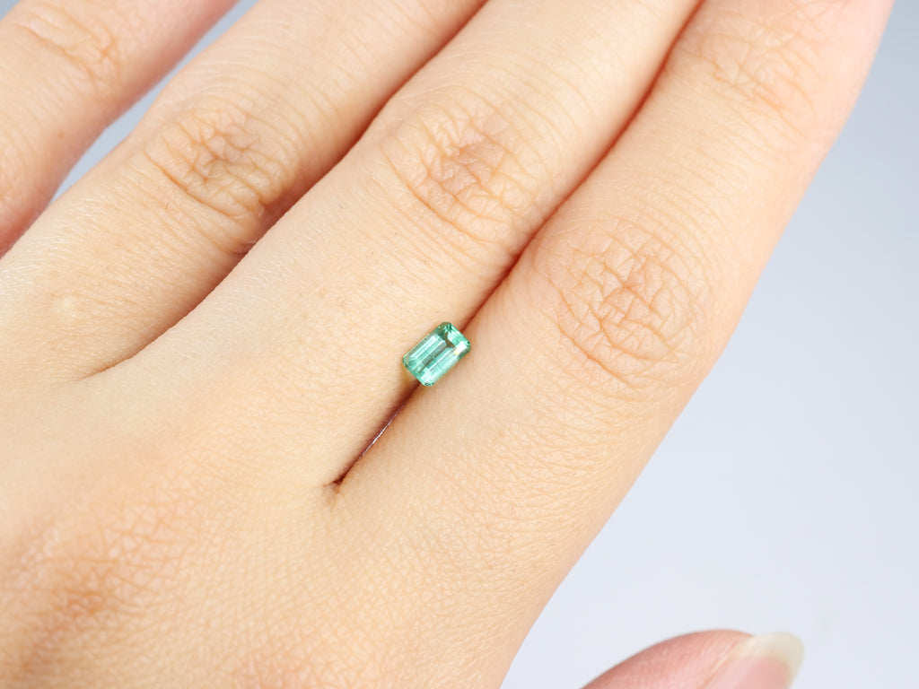 エメラルド エメラルドカット コロンビア産0.35ct【em210827-481】
