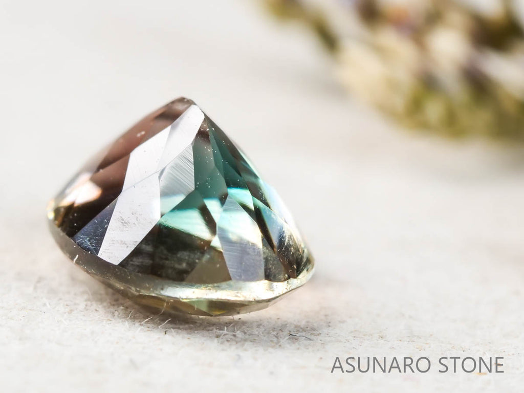 オレゴンサンストーン オーバルカット アメリカ産 1.26ct【os211115-524】