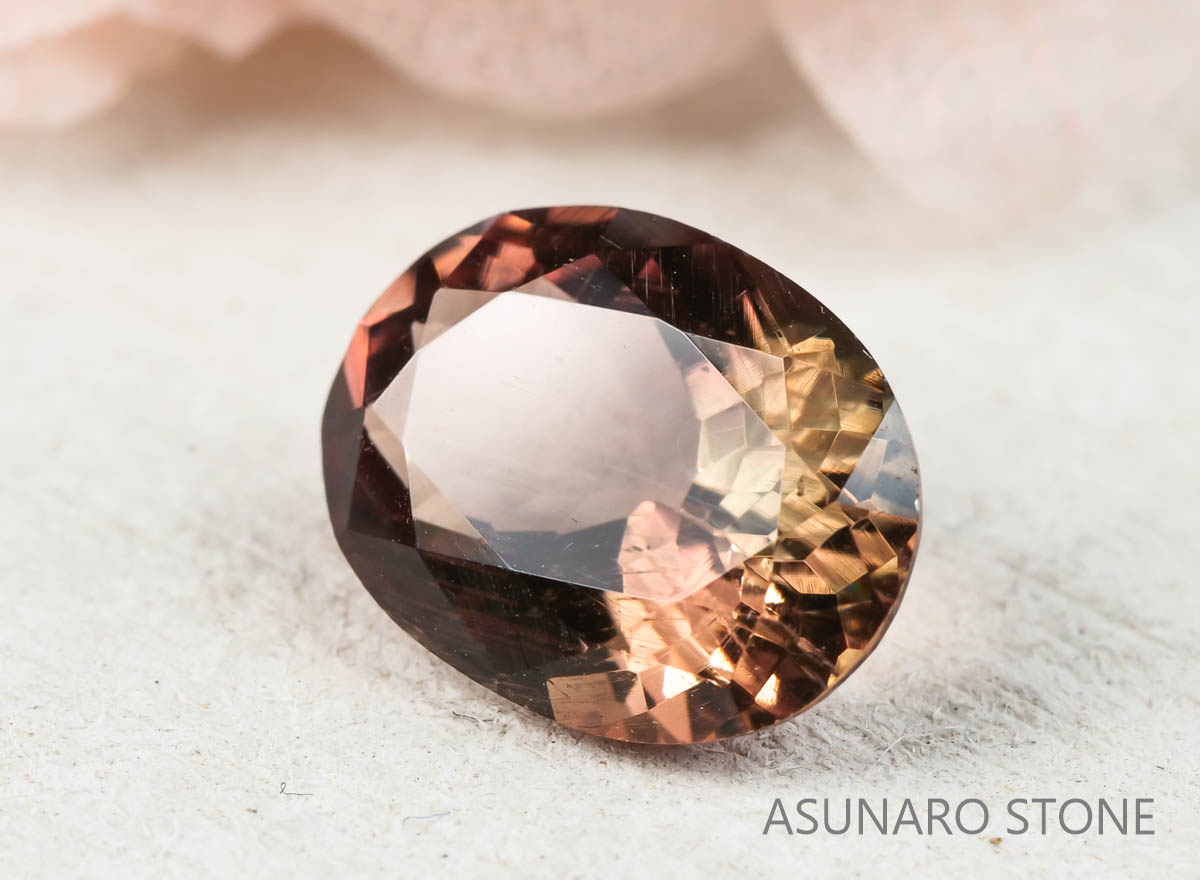 オレゴンサンストーン オーバルカット アメリカ産 2.62ct【os211115-526】