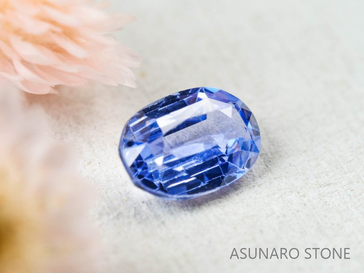 ブルーサファイア 　オーバルカット スリランカ産　1.37ct【211122-512】