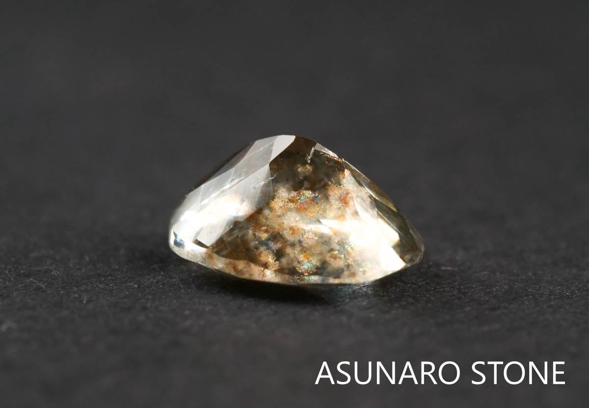 アクアマリンサンストーン　オーバルカット ブラジル産  1.08ct 【211210-548】