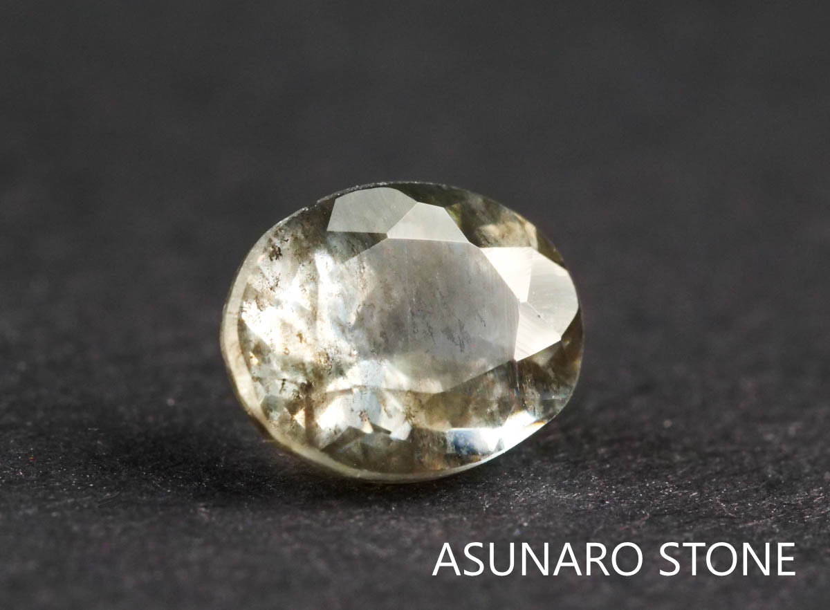 アクアマリンサンストーン　オーバルカット ブラジル産  0.78ct 【211210-549】