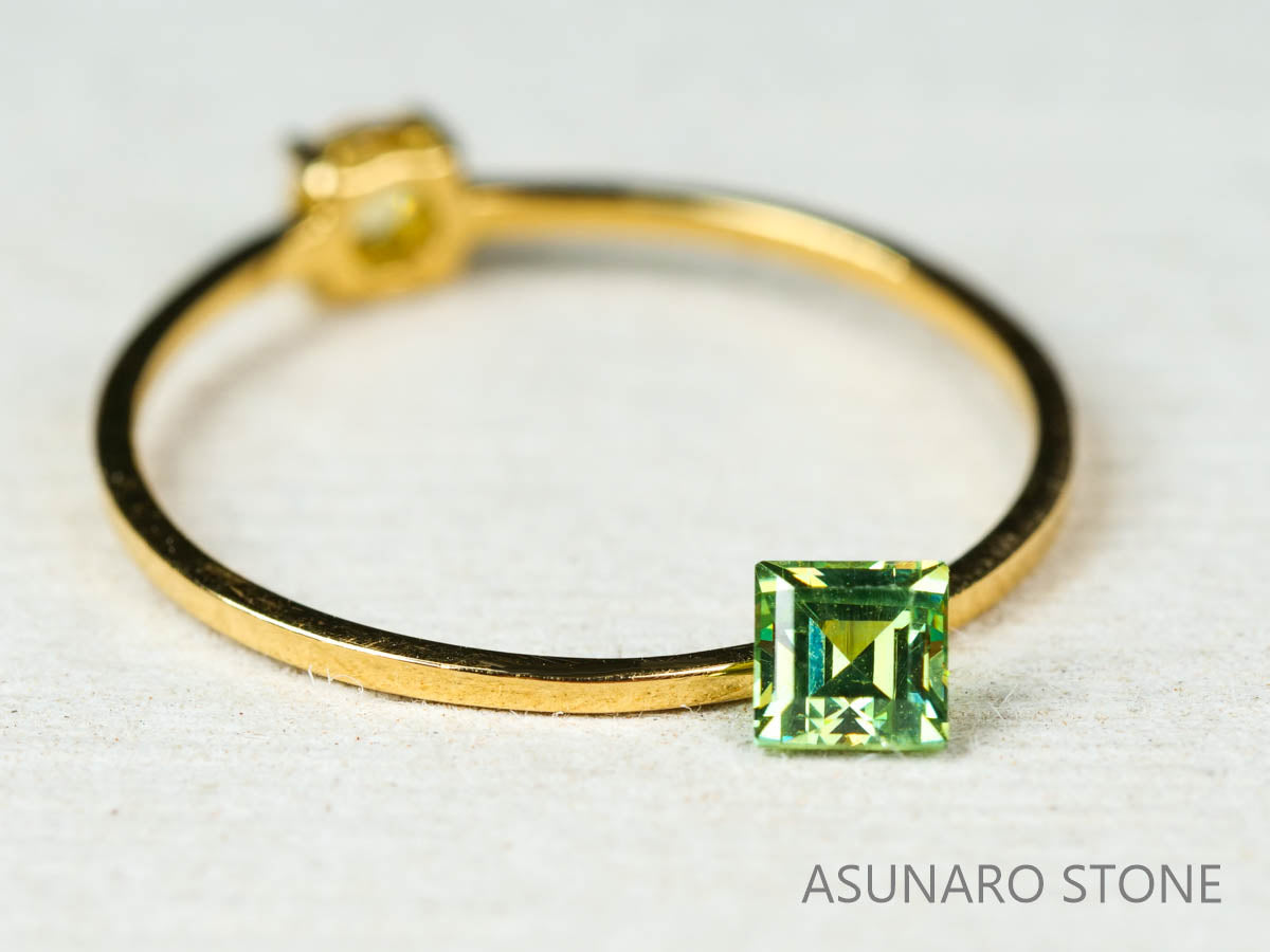 デマントイドガーネット ロシア産 スクエアカット 0.28ct【211215-533】