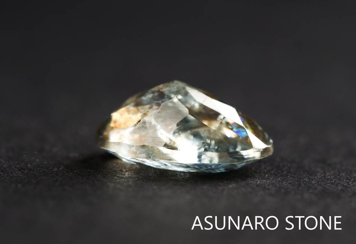 アクアマリンサンストーン　オーバルカット ブラジル産  1.48ct 【211210-551】