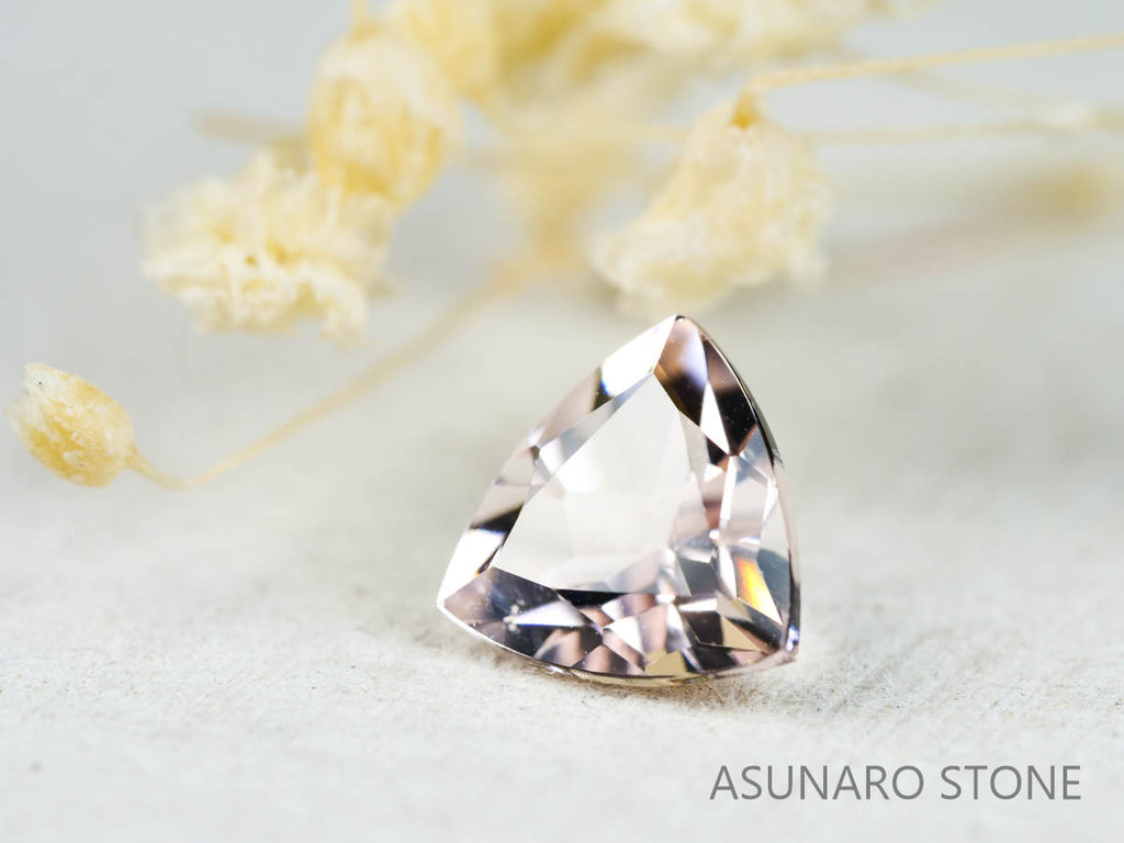 モルガナイト トリリアントカット　ブラジル産　1.15ct　【211213-205】