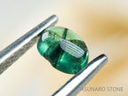 トラピッチェエメラルド　オーバルカボション　コロンビア産　　0.30ct【220104-271】