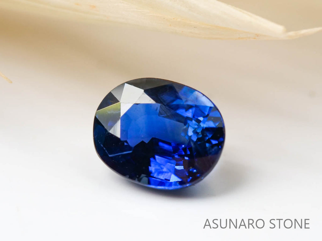 非加熱ロイヤルブルーサファイア 　オーバルカット スリランカ産　0.52ct　AIGS鑑別書付【220104-276】