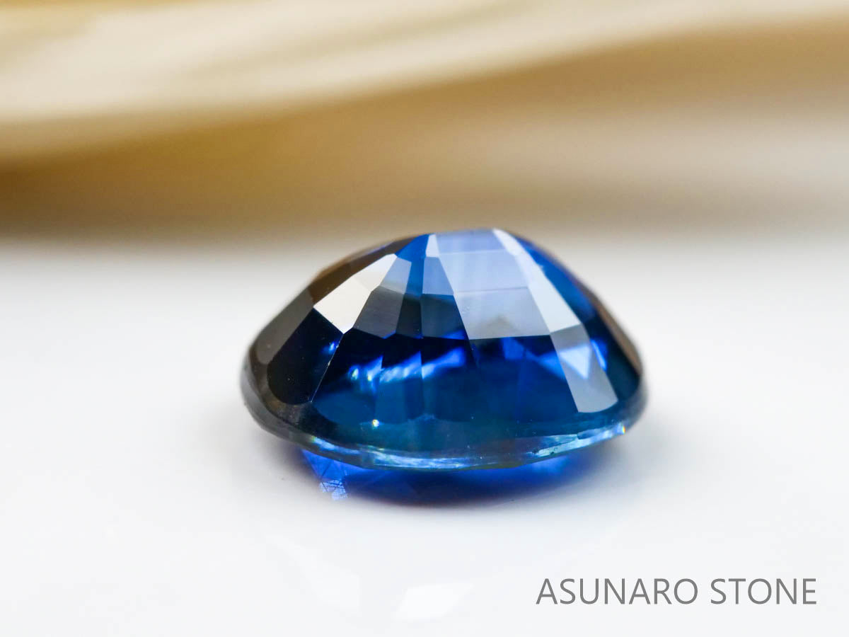 非加熱ロイヤルブルーサファイア 　オーバルカット スリランカ産　0.52ct　AIGS鑑別書付【220104-276】
