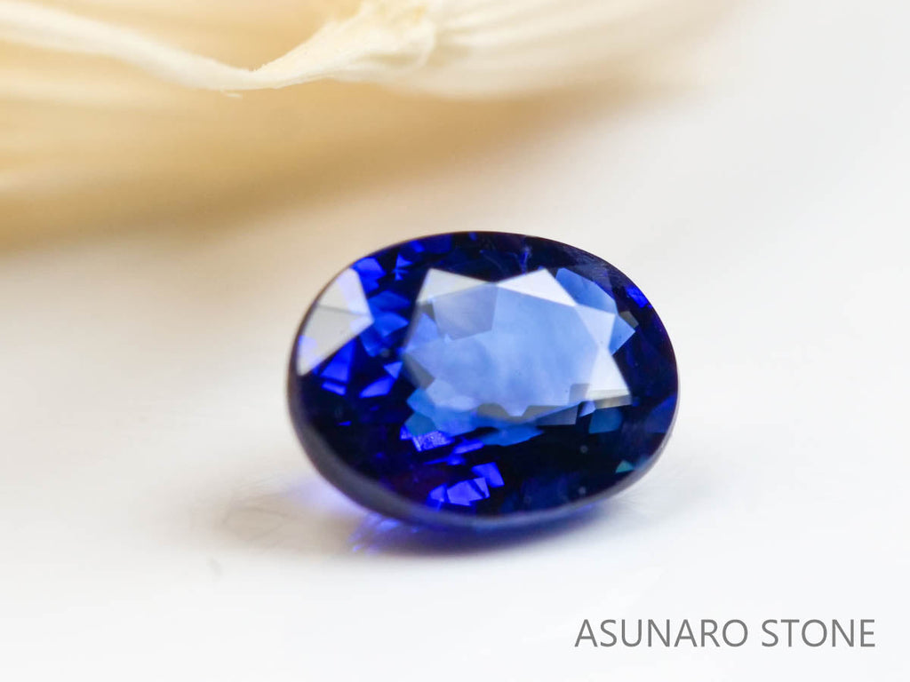 ロイヤルブルーサファイア 　オーバルカット スリランカ産　0.35ct　AIGS鑑別書付【220104-277】