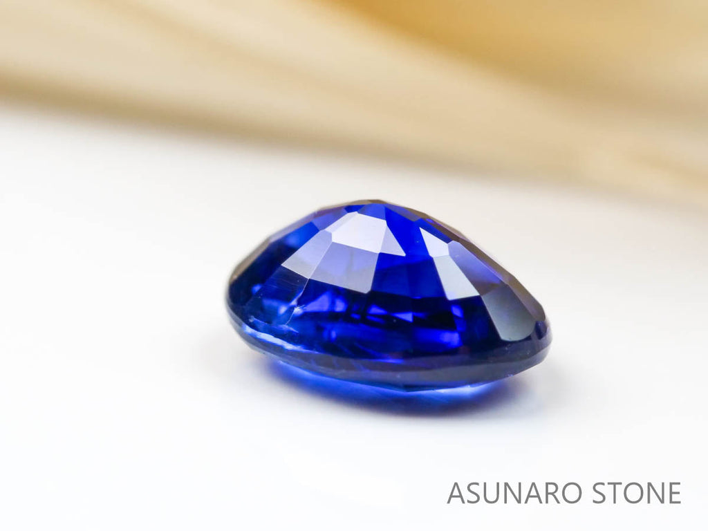 ロイヤルブルーサファイア 　オーバルカット スリランカ産　0.35ct　AIGS鑑別書付【220104-277】