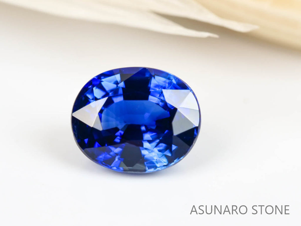 非加熱ロイヤルブルーサファイア 　オーバルカット スリランカ産　0.61ct　AIGS鑑別書付【220104-278】