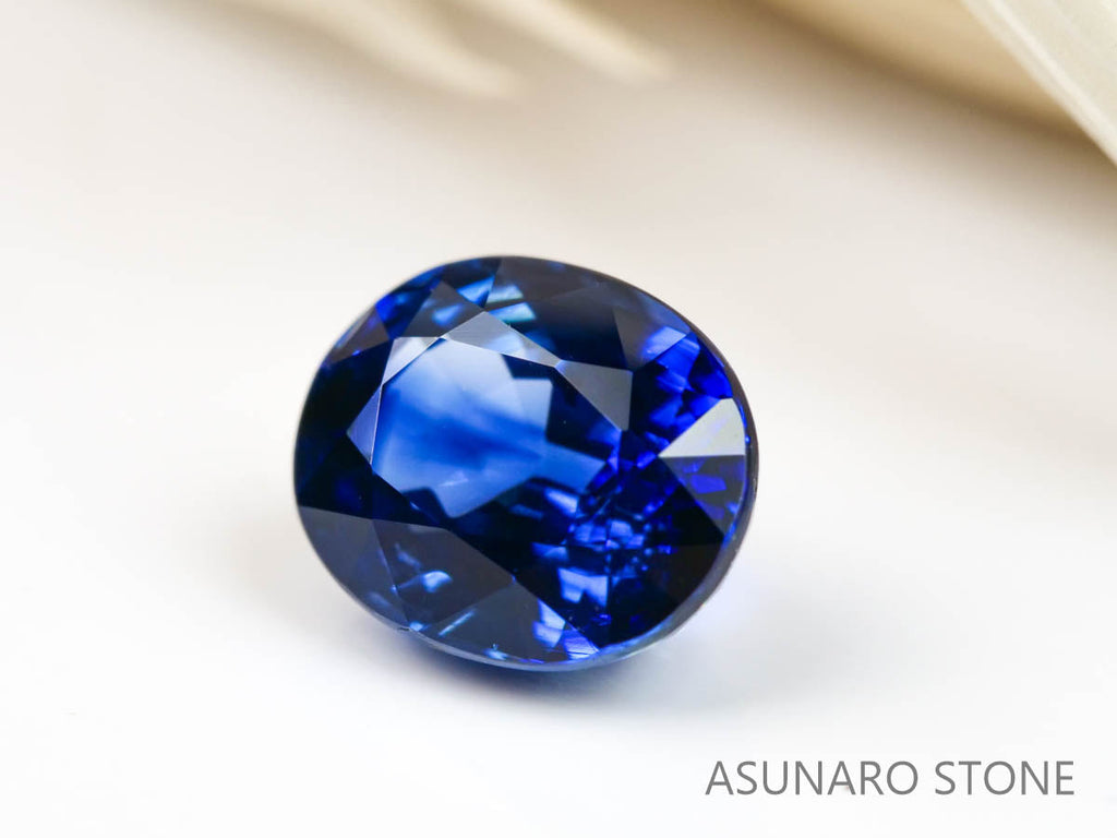 非加熱ロイヤルブルーサファイア 　オーバルカット スリランカ産　0.61ct　AIGS鑑別書付【220104-278】