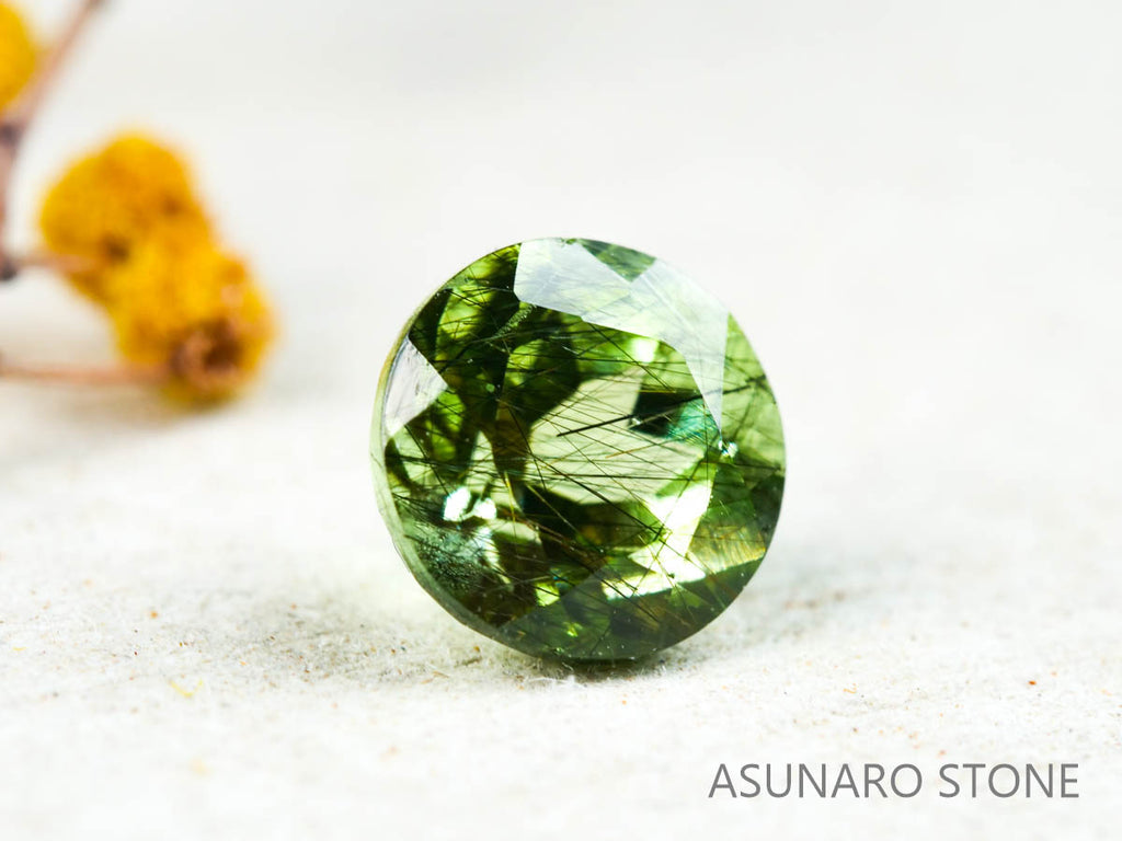 ルドウィジャイトインペリドット　ラウンドカット　パキスタン産  1.14ct【211223-252】