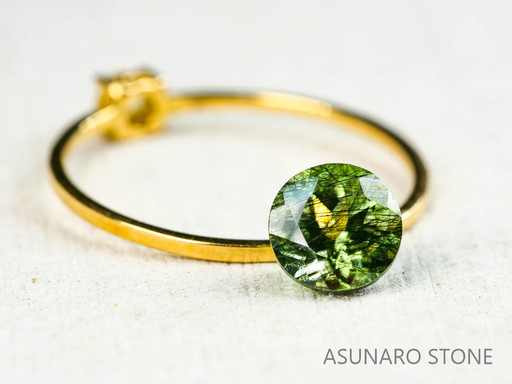 ルドウィジャイトインペリドット　ラウンドカット　パキスタン産   1.05ct【211224-253】