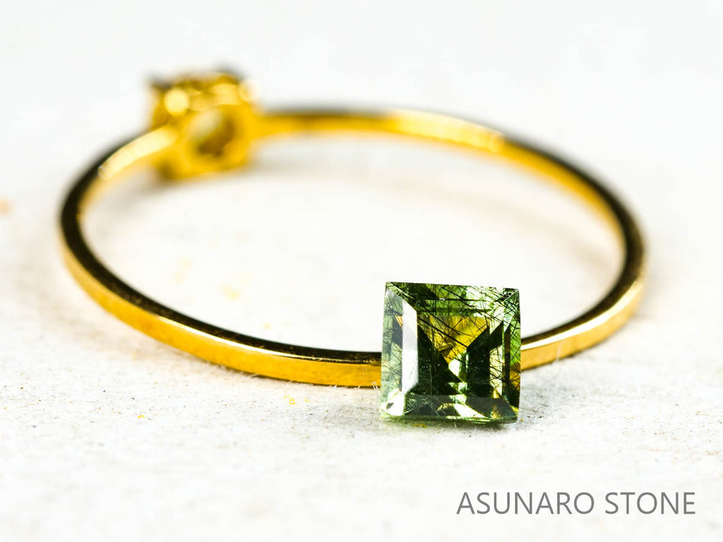 ルドウィジャイトインペリドット　スクエアカット　パキスタン産   0.46ct【211224-256】