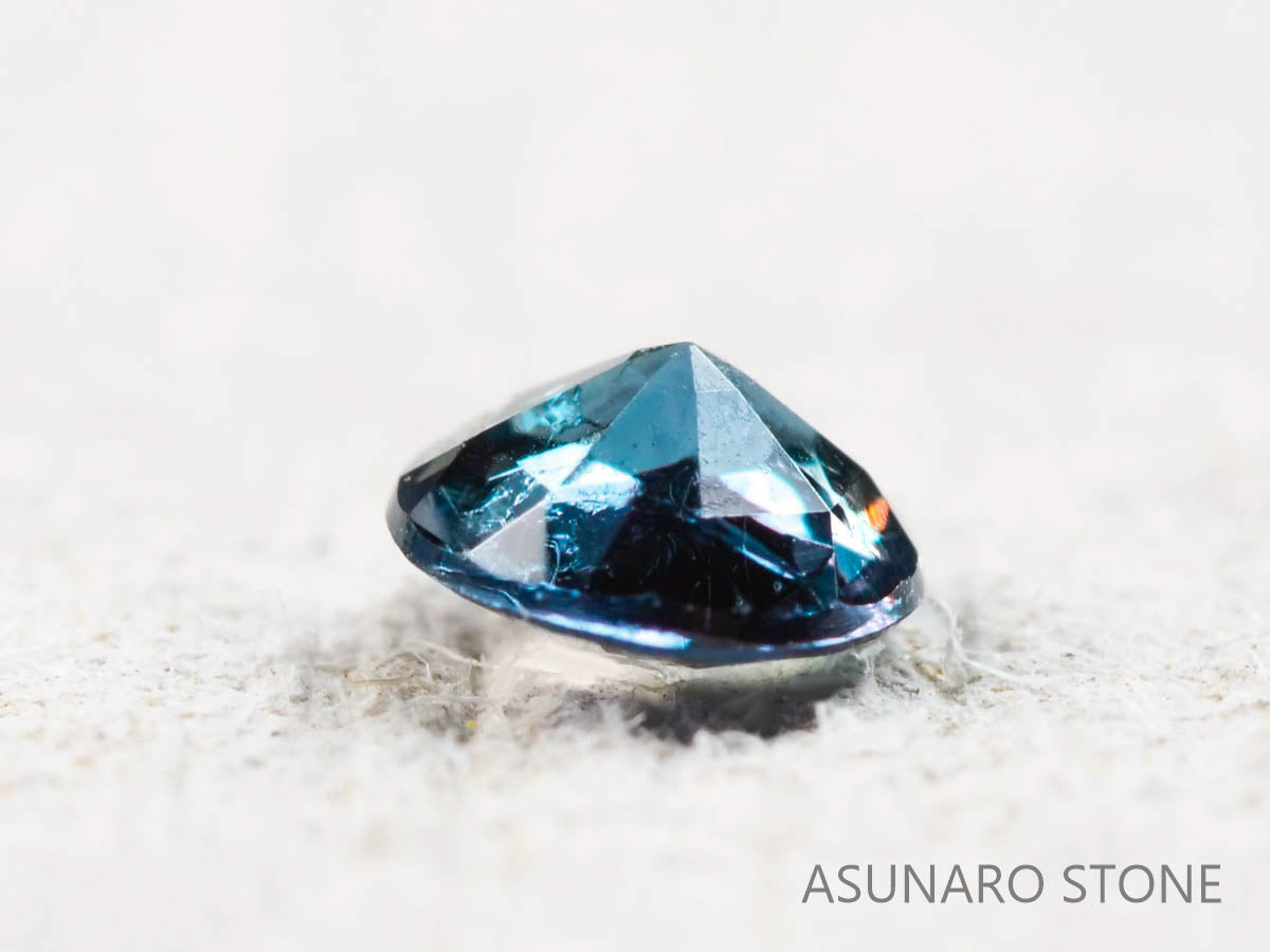 アレキサンドライト ラウンドカット ブラジル産 0.08ct【220119-582