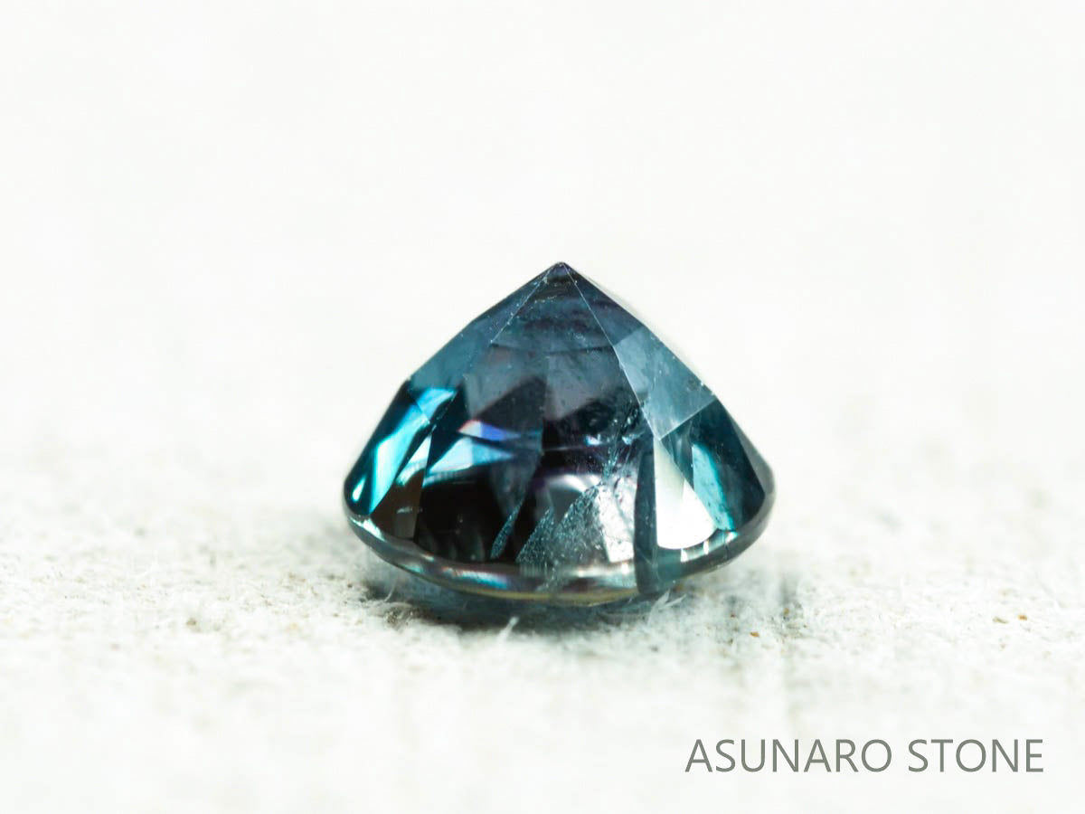 アレキサンドライト　ラウンドカット　 ブラジル産　0.19ct【220119-583】