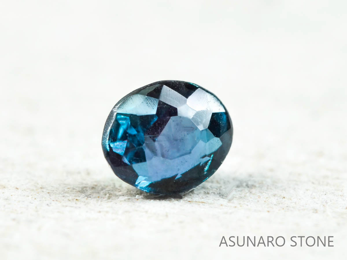 アレキサンドライト　オーバルカット　 ブラジル産　0.15ct【220119-587】