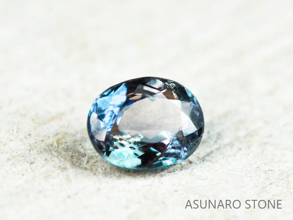 アレキサンドライト　オーバルカット　 ブラジル産　0.13ct【220119-589】