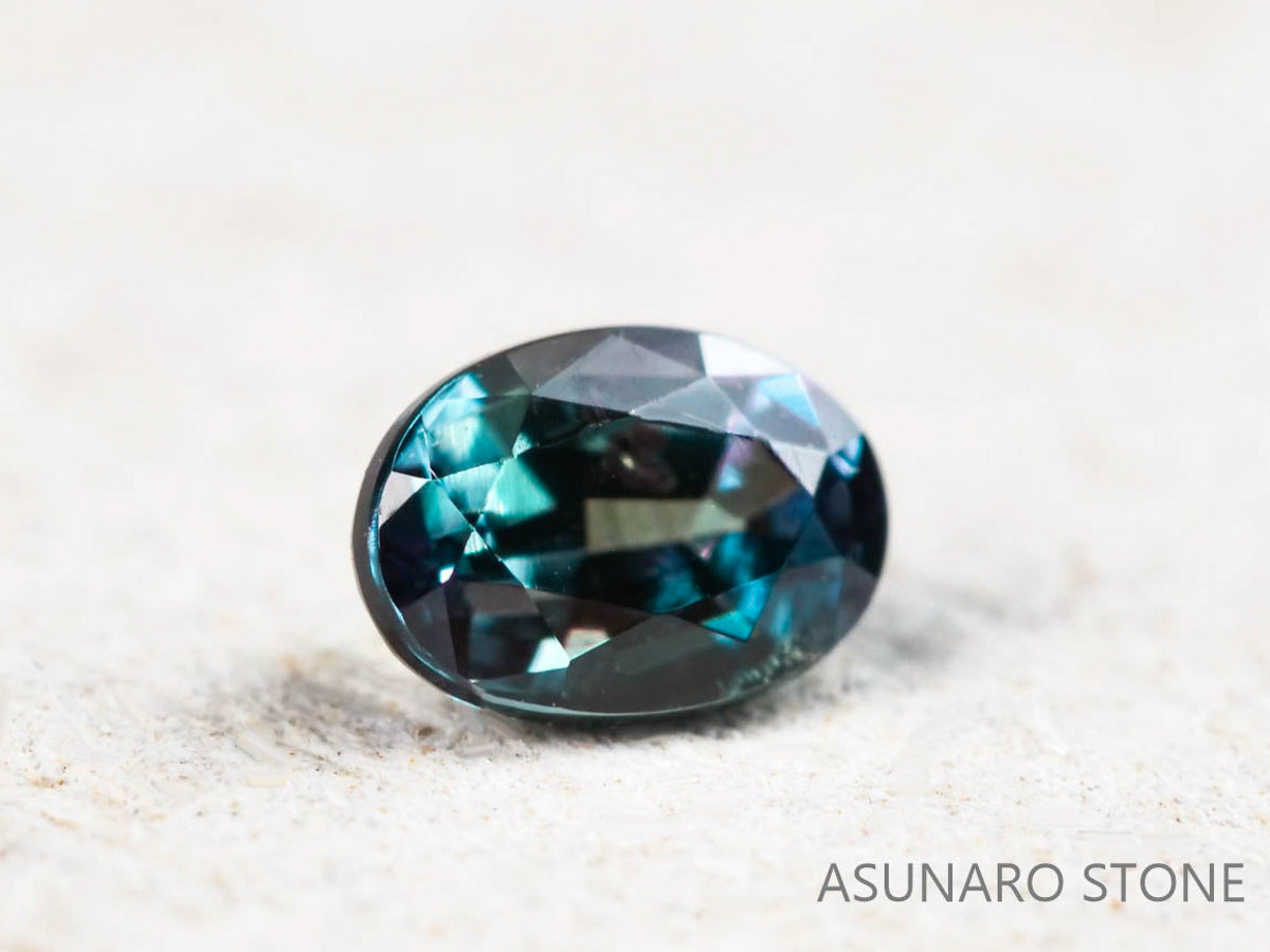 アレキサンドライト　オーバルカット　 ブラジル産　0.14ct【220119-591】