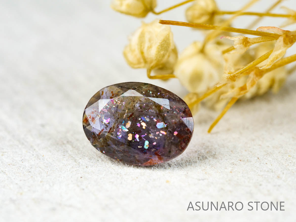 ブラッドショットアイオライト オーバルカット インド産　　0.71ct【220104-208】