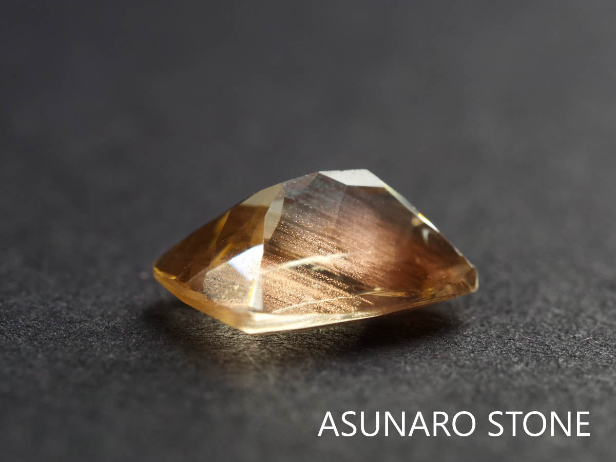 オレゴンサンストーン クッションカット アメリカ産 1.58ct【220107-418】