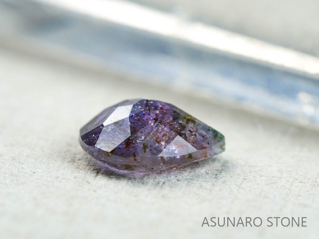 ブラッドショットアイオライト マロンカット インド産0.94ct【211224-212】